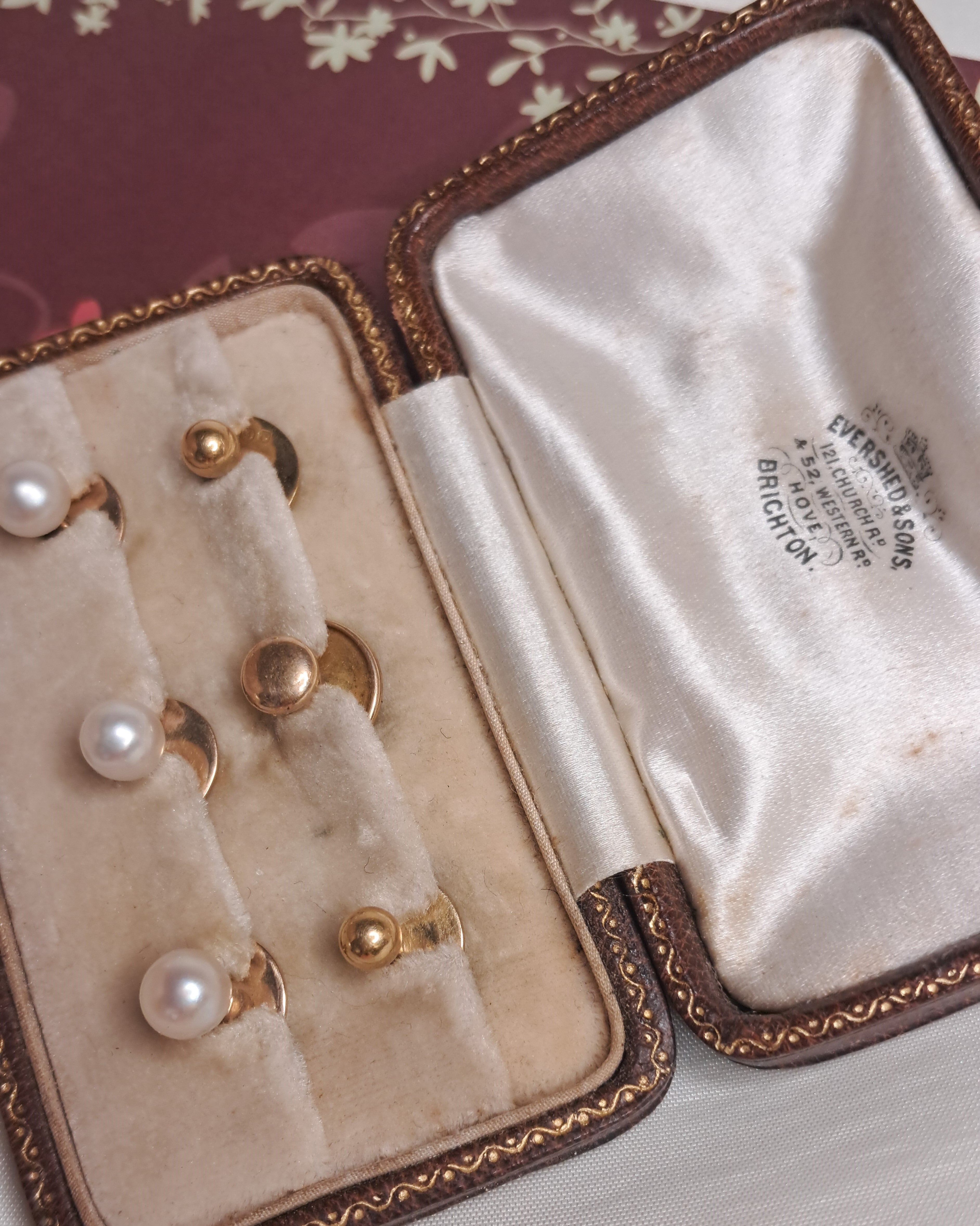 Gold  Collar Studs