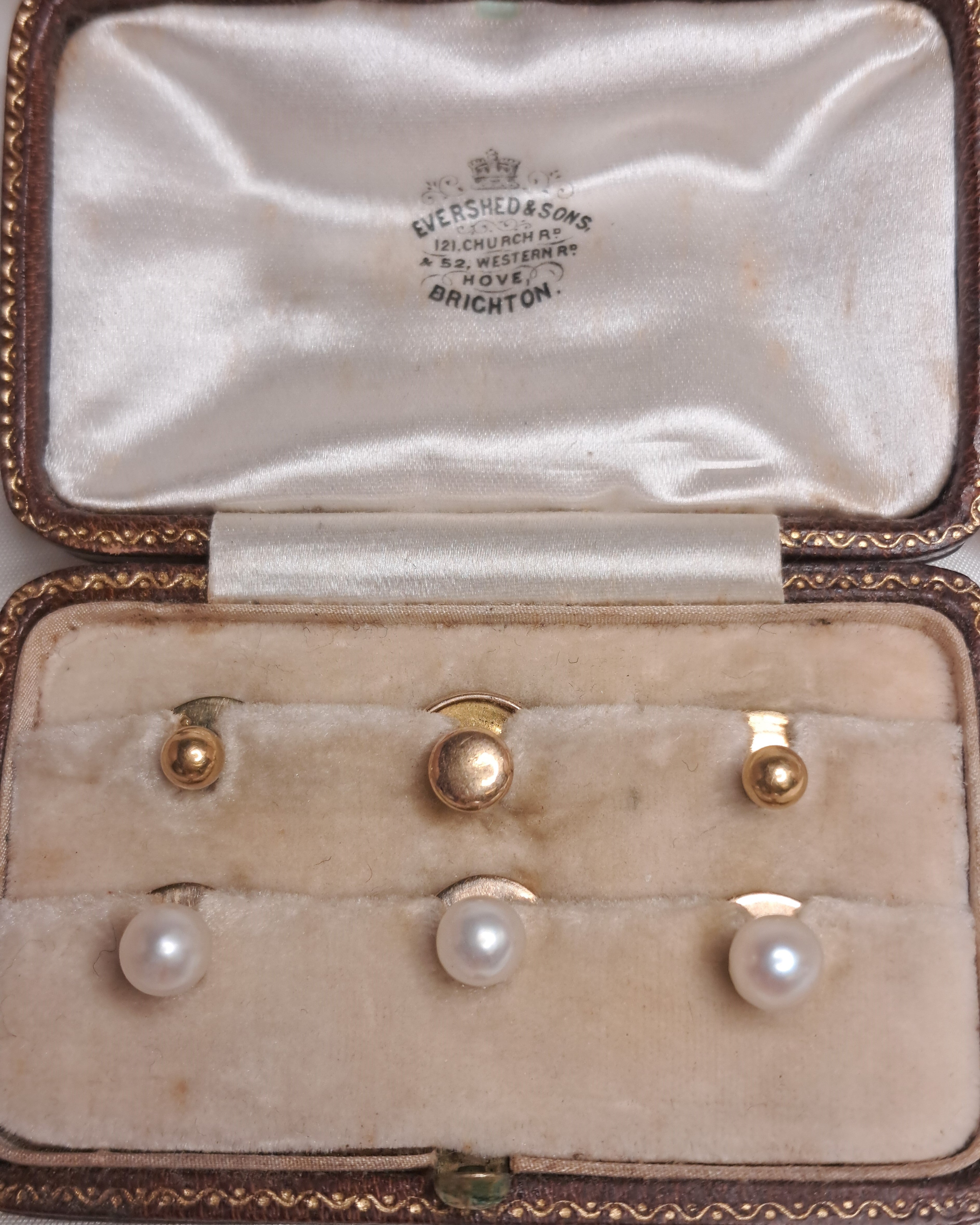 Gold  Collar Studs