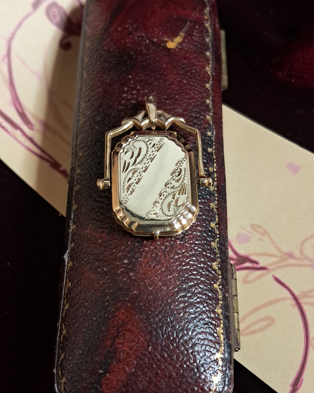 Swivel Locket