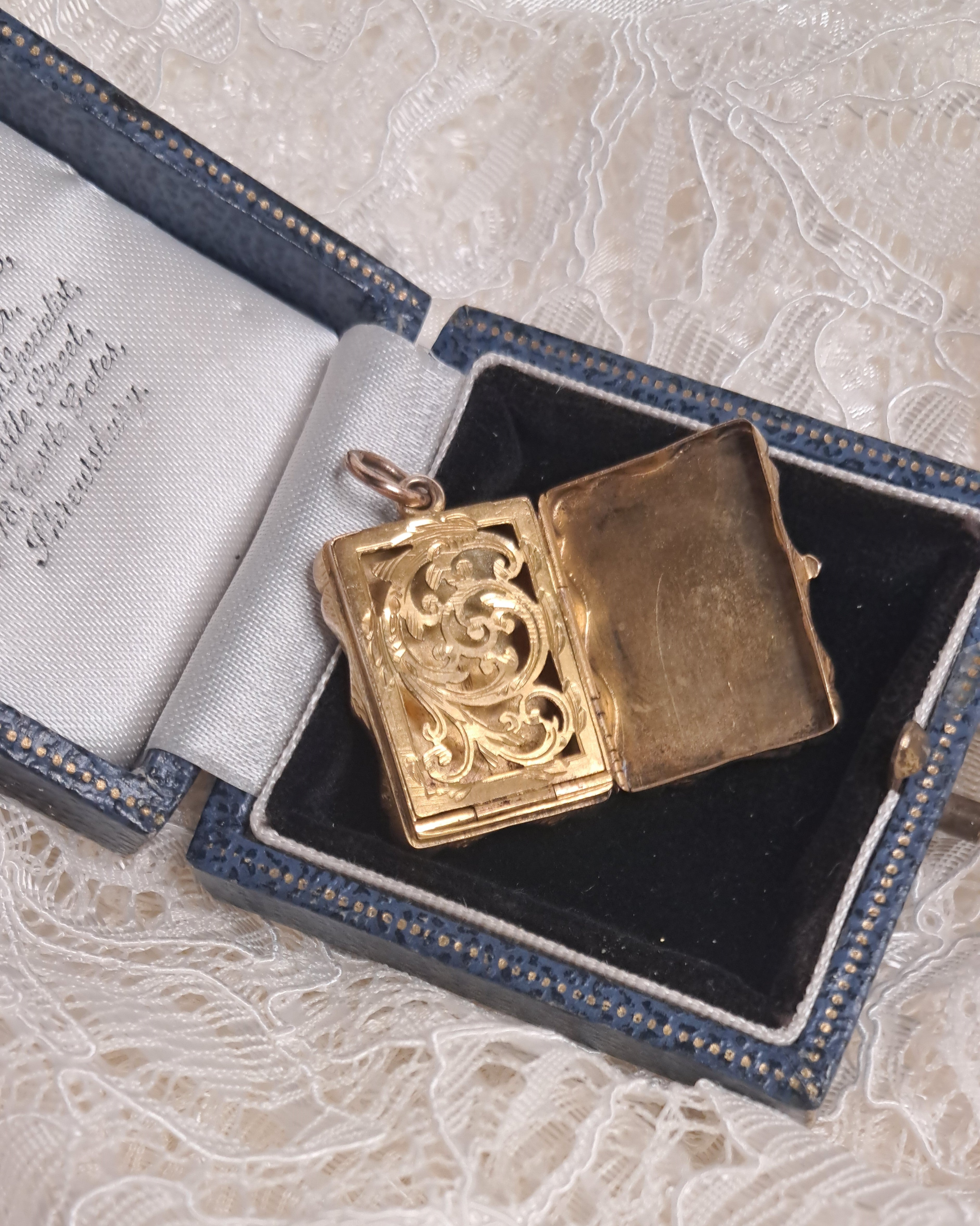 Gold Vinegarete